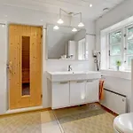Ariela - 1-1km From The Sea By Interhome *