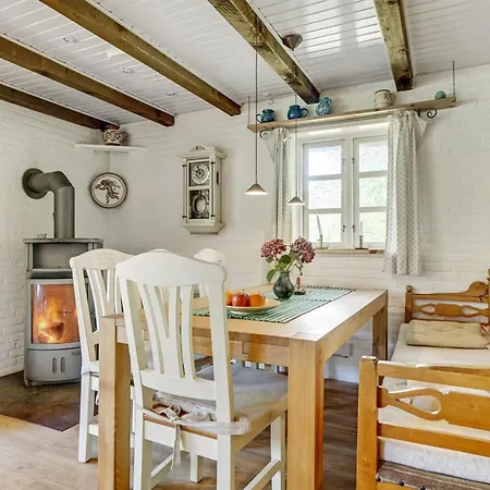 Ariela - 1-1km From The Sea By Interhome Feriehus