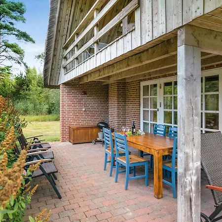 Ariela - 1-1km From The Sea By Interhome *