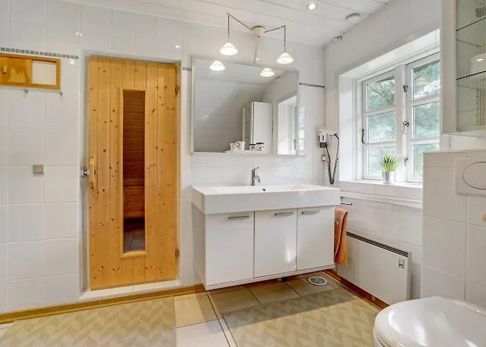 Ariela - 1-1km From The Sea By Interhome *